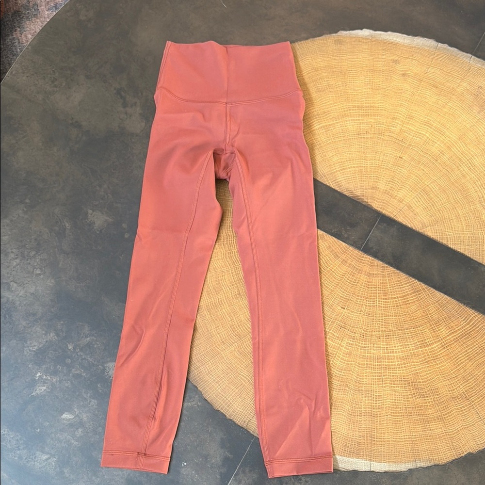 Lululemon Rust size 0 cropped wunder under leggings